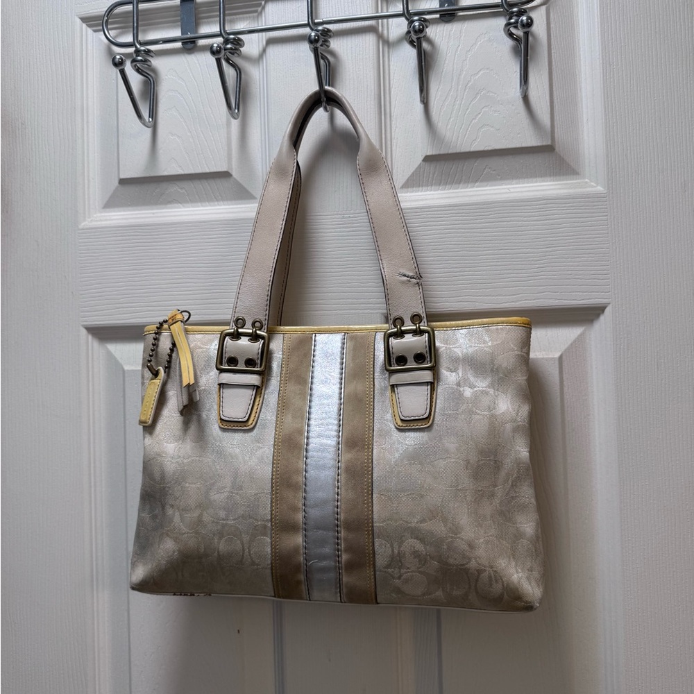 Vintage Coach Handbag ****PLEASE READ***